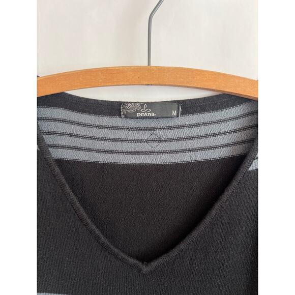 PRANA SYDNEY SWEATER DRESS WITH TIE WAIST FLARED SLEEVE GRAY BLACK SIZE MED - Picture 5 of 15